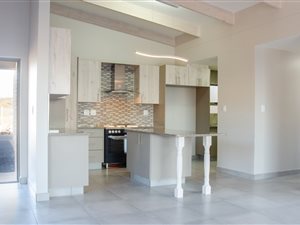 3 Bed House in Menkenkop