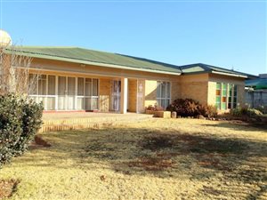 4 Bed House in Vanderbijlpark SW5