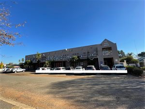 82 m² Office Space in Northcliff