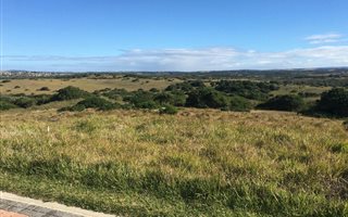 840 m² Land available in Kenton-on-Sea