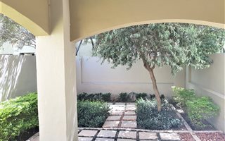 2 Bedroom Townhouse in Lonehill