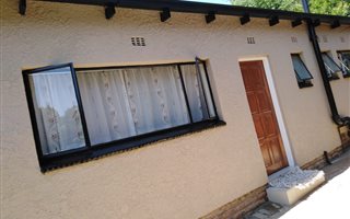 1 Bedroom Garden Cottage in Blairgowrie