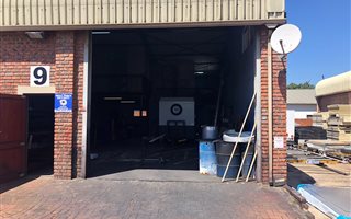 200 m² Industrial space in Shakas Rock