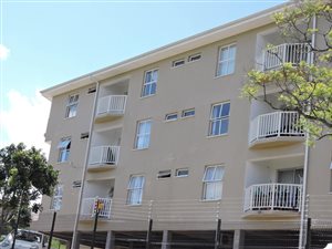 2 Bed Apartment in West Hill