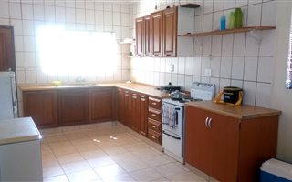 2 Bedroom House in Wild En Weide