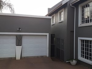 3 Bed House in Highveld