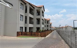 2 Bedroom Townhouse in Brentwood Park