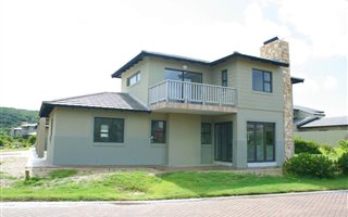3 Bedroom House in Hartenbos Landgoed