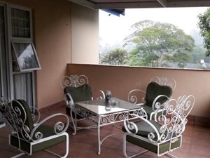 1 Bed Garden Cottage in Hillcrest Central