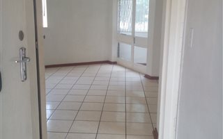 1.5 Bedroom House in Elspark