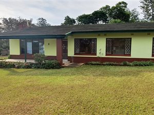 3 Bed House in Hayfields