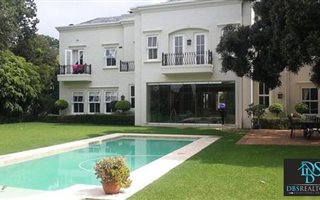6 Bedroom House in Bryanston West