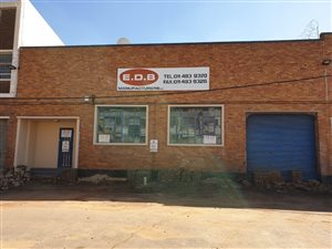 495 m² Industrial space in Booysens