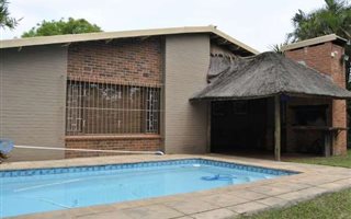 4 Bedroom House in Manors