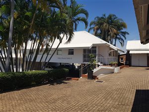 72 m² Commercial space in Essenwood