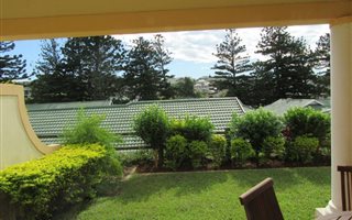 3 Bedroom Simplex in Somerset Park