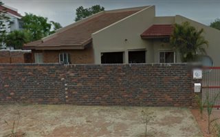 3 Bedroom House in Sterpark
