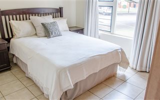 2 Bedroom Apartment in Olympus