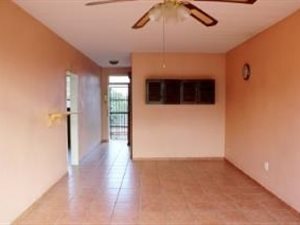 2 Bed Apartment in Ravensklip