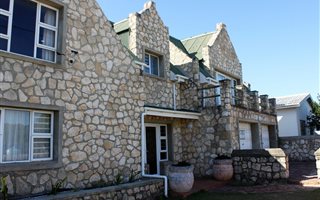 6 Bedroom House in Arniston