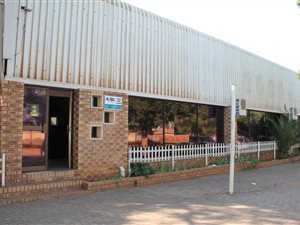 725 m² Office Space in Vanderbijlpark CW