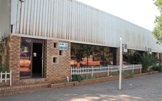 725 m² Office Space in Vanderbijlpark CW