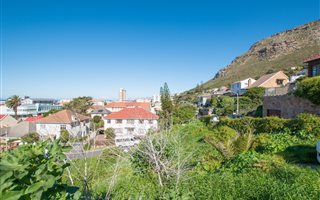 520 m² Land available in Muizenberg