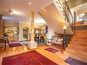 4 Bed House in Waterkloof Ridge