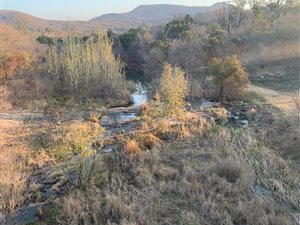 10.6 ha Farm in Buffelspoort