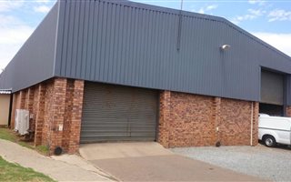 575 m² Industrial space in Alrode