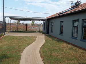 4 Bed House in Protea Glen