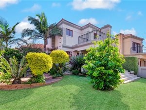 3 Bedroom House in Amorosa