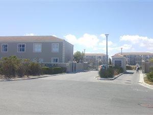 2 Bedroom Apartment in Melkbosstrand