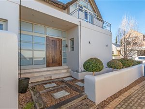 3 Bed House in Schonenberg Estate