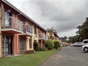 3 Bed Flat in Woodhaven