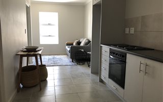 1 Bedroom Apartment in Klein Parys