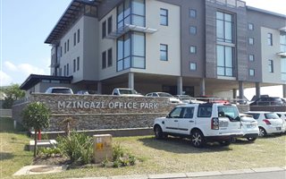 89 m² Office Space in Meerensee