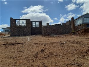3 Bed House in Dana Bay