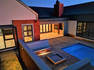 3 Bed House in Van Der Hoff Park
