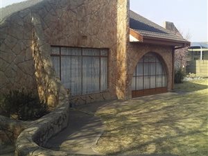 8 Bed House in Vereeniging