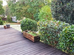 2 Bed Garden Cottage in Chase Valley Heights