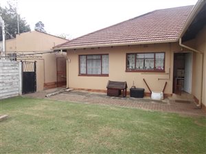 2 Bed Garden Cottage in Farrarmere