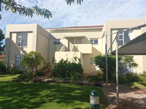 2 Bed Apartment in Goose Valley Golf Estate
