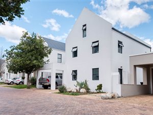 3 Bed House in Capolavoro Estate