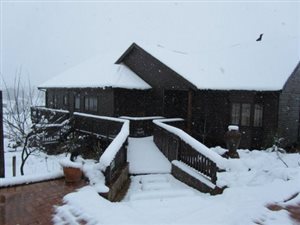 4 Bed House in Underberg