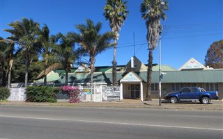 750 m² Commercial space in Primrose