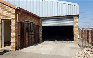 680 m² Industrial space in Sebenza