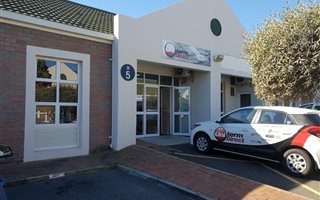 100 m² Commercial space in Montague Gardens