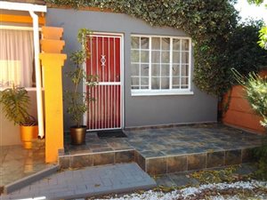 1.5 Bed Garden Cottage in Blairgowrie