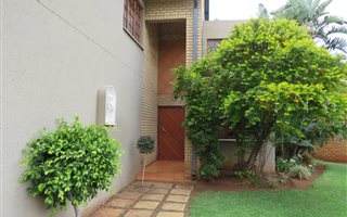 4 Bedroom House in Wierda Glen